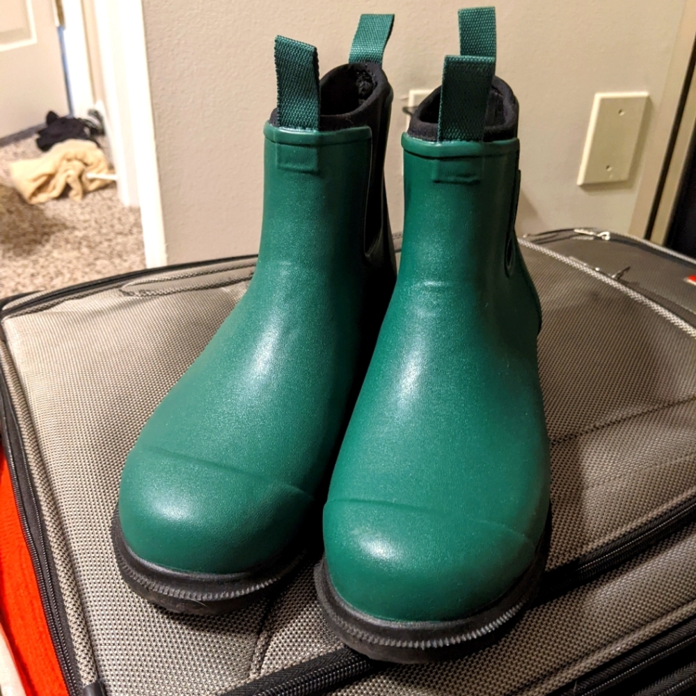 NIB Merry People Bobbi Rain Boots in Alpine Green